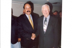 Con el ex presidente Jimmy Carter en Mesas de Di logo realizadas en Caracas (2003)